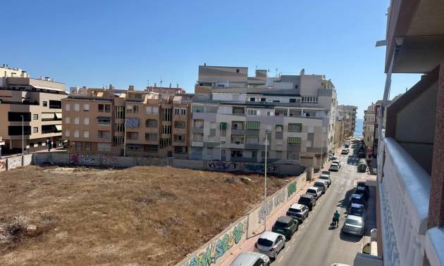 Revente - Apartment - Torrevieja - La Mata pueblo