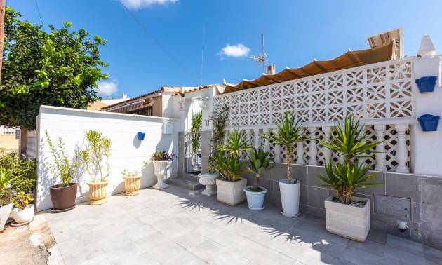 Venta - Bungalow - Torrevieja - Torretas