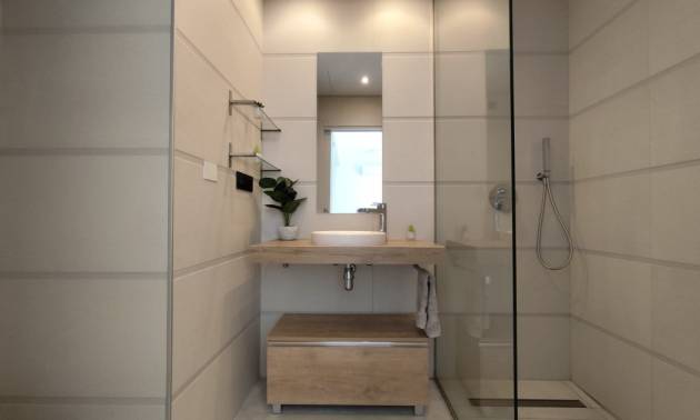 Revente - Apartment - El Raso