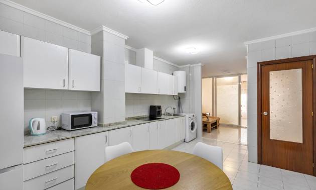 Sale - Ground Floor - Torrevieja - Centro