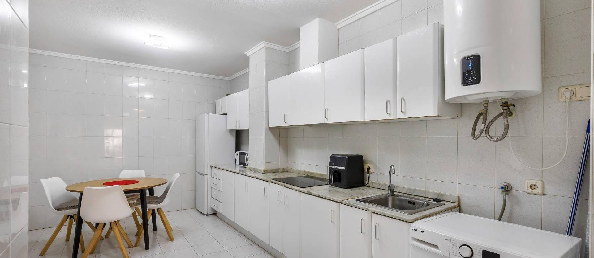 Sale - Ground Floor - Torrevieja - Centro