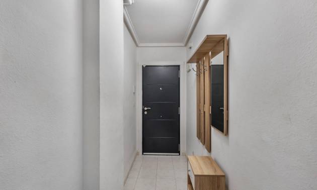 Sale - Ground Floor - Torrevieja - Centro