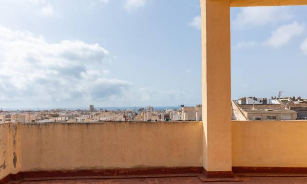 Sale - Ground Floor - Torrevieja - Centro