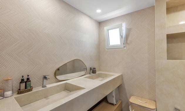 Sale - Villa - Torrevieja - Los Balcones