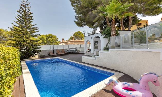 Sale - Villa - Torrevieja - Los Balcones