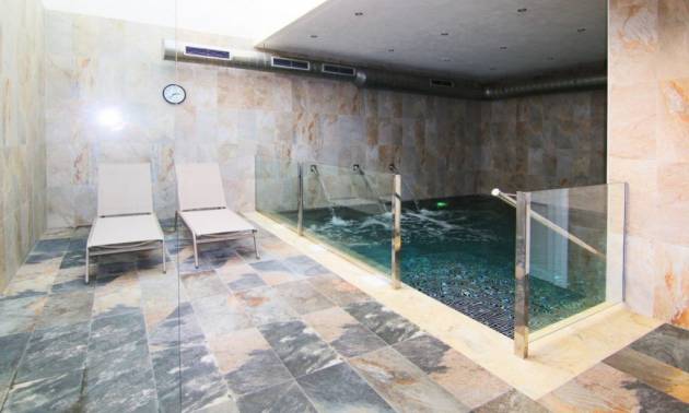 Revente - Apartment - El Raso
