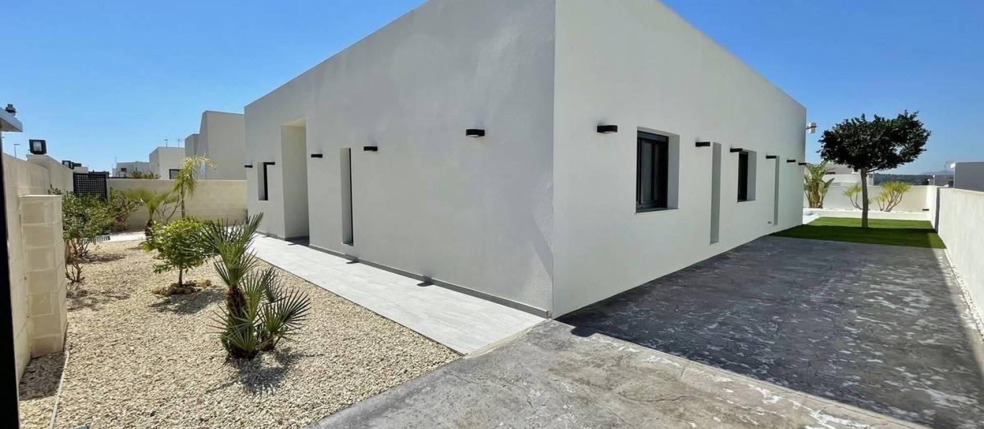 Nueva construcción  - Villa - Rafal - polideportivo