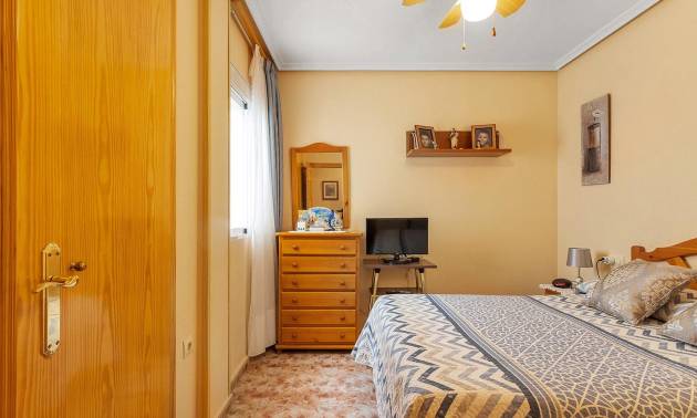 Venta - Apartment - Torrevieja - La Mata pueblo