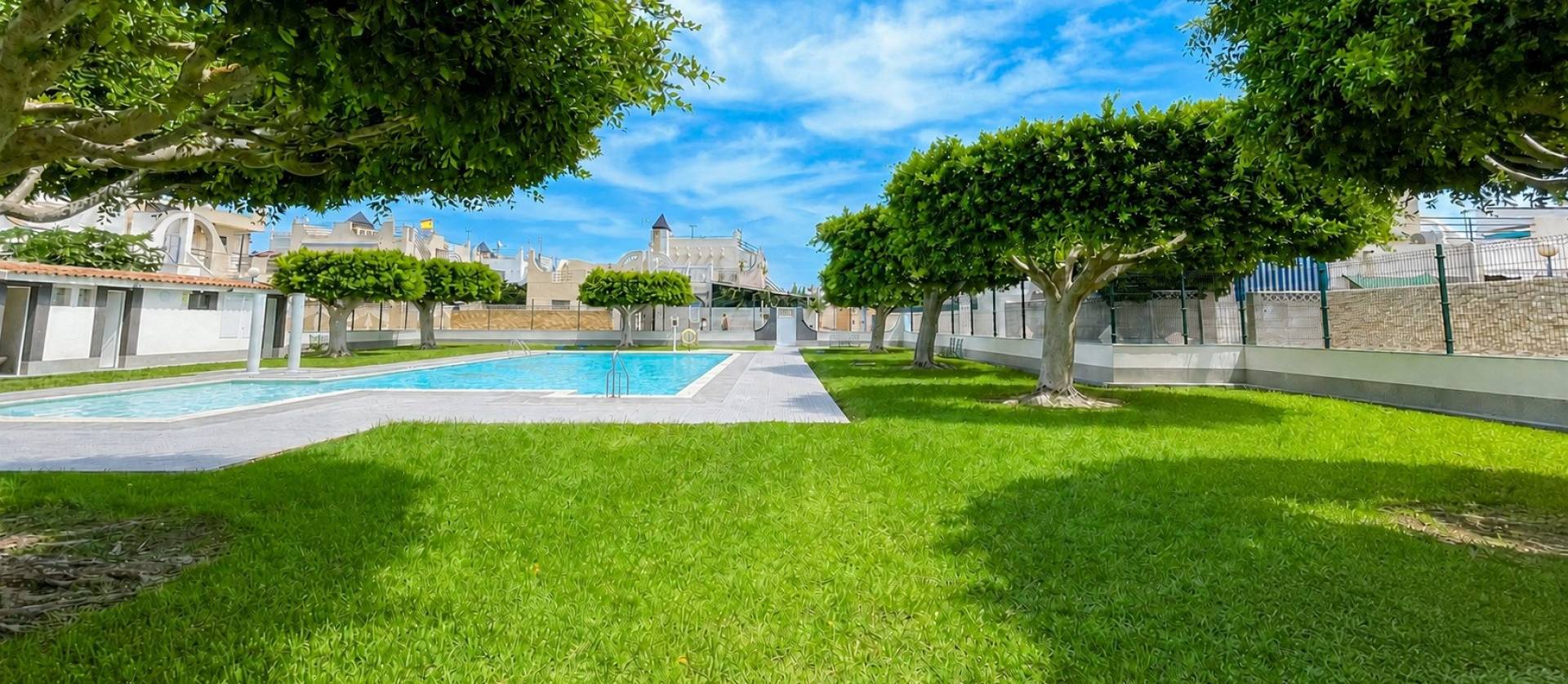 Revente - Maison de ville - Torrevieja - La Siesta - El Salado -  Torreta