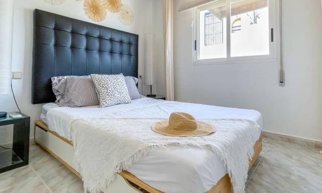 Revente - Maison de ville - Torrevieja - La Siesta - El Salado -  Torreta