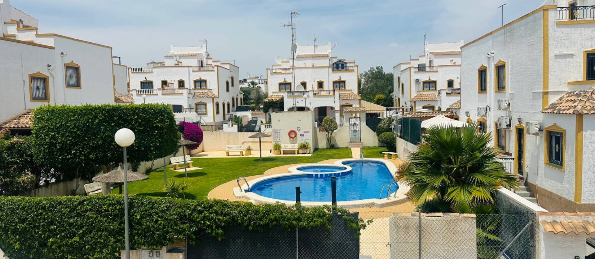 Revente - Maison de ville - Orihuela - Entre Naranjos Vistabella Golf