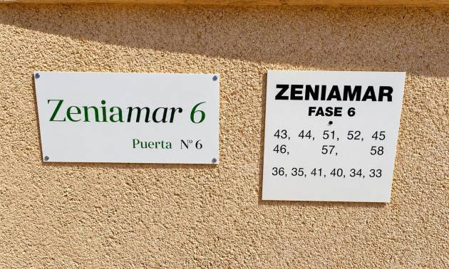 Revente - Apartment - Orihuela Costa - Punta Prima