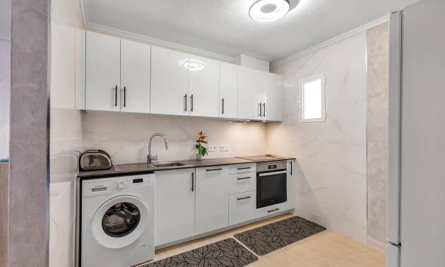 Revente - Apartment - Torrevieja - Estacion de autobuses