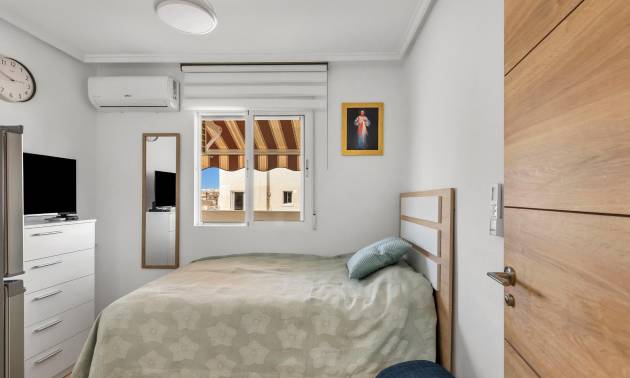 Revente - Apartment - Torrevieja - Estacion de autobuses