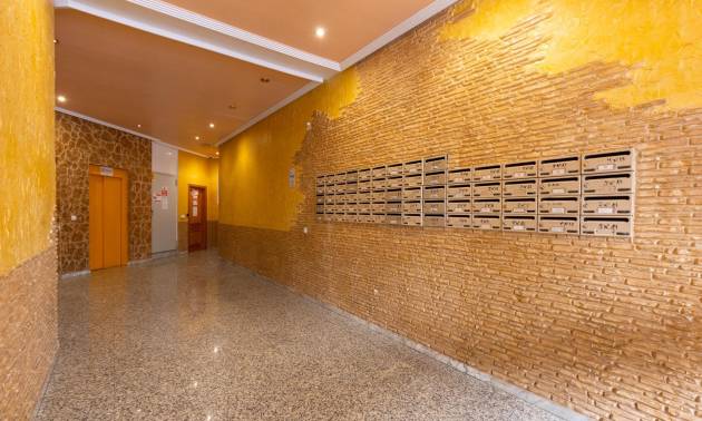 Revente - Apartment - Torrevieja - Estacion de autobuses