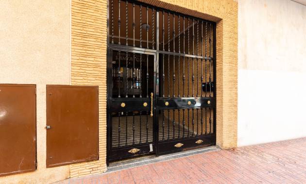 Revente - Apartment - Torrevieja - Estacion de autobuses